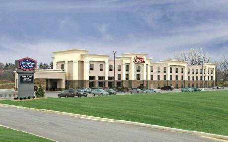 Hampton Inn  Suites YoungstownCanfield