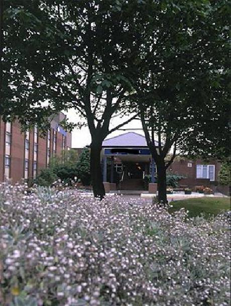 Park Inn By Radisson Birmingham West, M5 J1