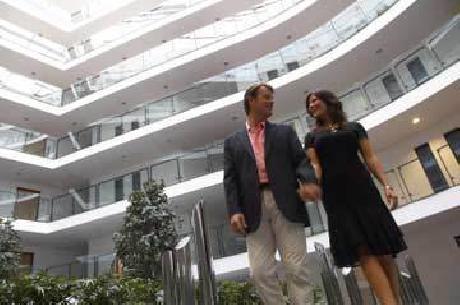 Blue Rainbow Apts. Manchester