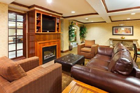 Holiday Inn Express Hotel & Suites REIDSVILLE