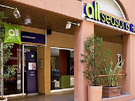 All Seasons Nice Vieux Port