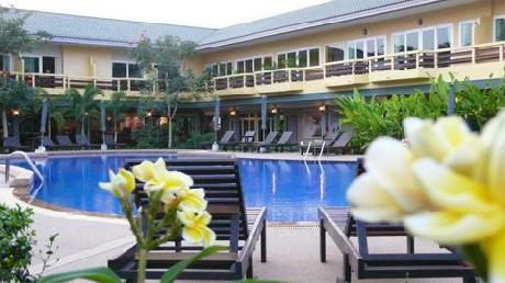 Bacchus Home Resort Hua Hin