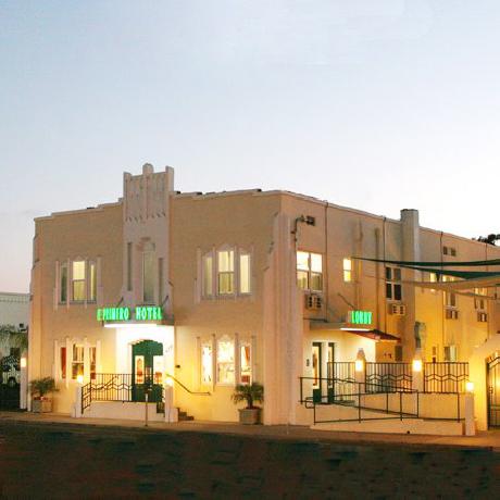 El Primero Hotel