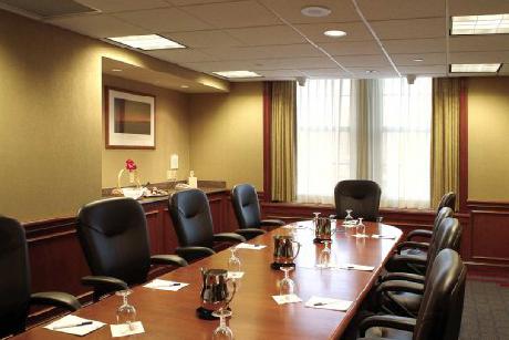 Hilton Garden Inn Edmonton Airport