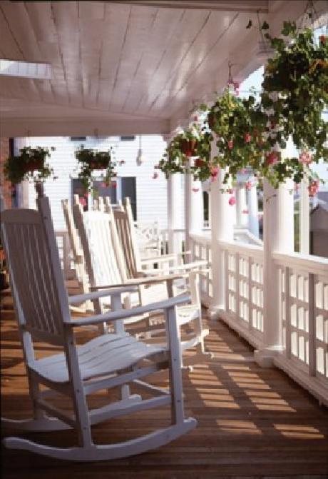 Vineyard Square Hotel & Suites