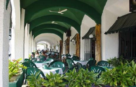 Marina Hotel & Resort