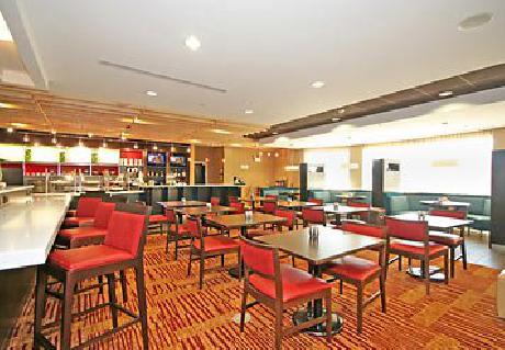 Courtyard Greensboro Airport