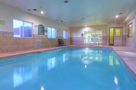 Holiday Inn Express Hotel & Suites PORTALES