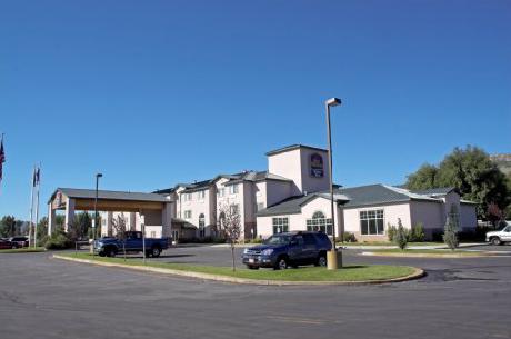 BEST WESTERN Holiday Hills