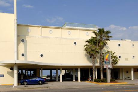 Mainsail inn and suites