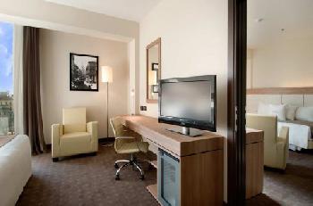 MILAN DOUBLETREE BY HILTON