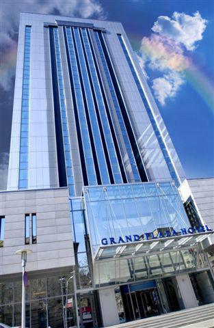 Howard Johnson Grand Plaza