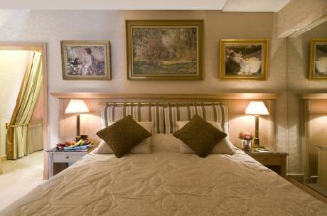 Royal Windsor Grand Place