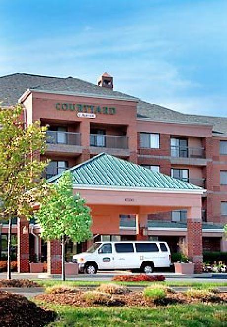 Courtyard Dulles Town Center