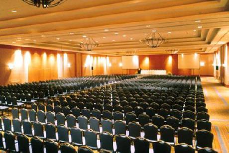 Sheraton Pilar Hotel & Convention Center