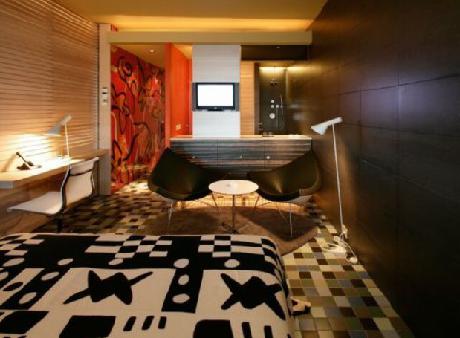 Silken Puerta America