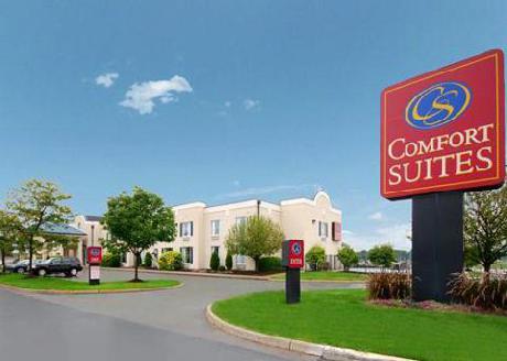 Comfort Suites Airport