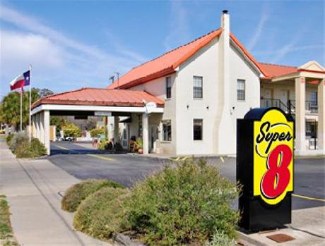 Super 8 Fredericksburg