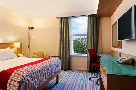 BATH CITY HILTON HOTEL