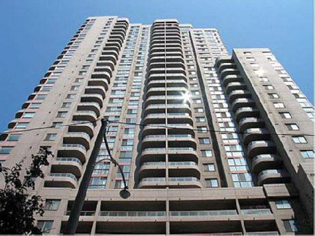 Glen Grove Residences at 736