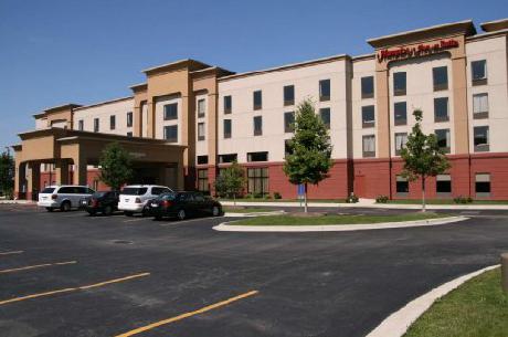 Hampton Inn  Suites Bolingbrook