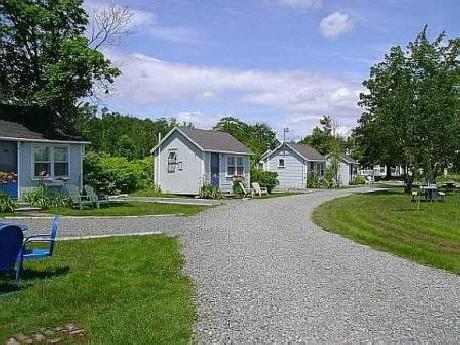 Isleview Motel and Cottages