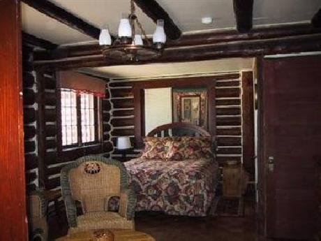 Black Forest B&B Lodge & Cabin