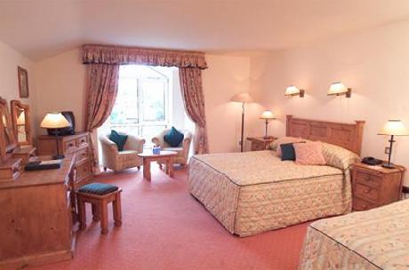 Dingle Benners Hotel