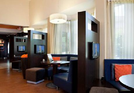 Courtyard Baton Rouge Acadian Thruway/LSU Area