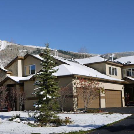 Cascade Townhomes by ResortQuest