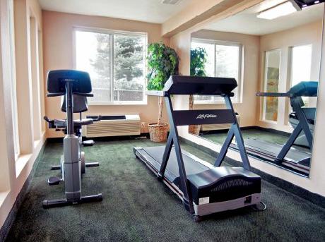 Pheasant Hill Inn and Suites