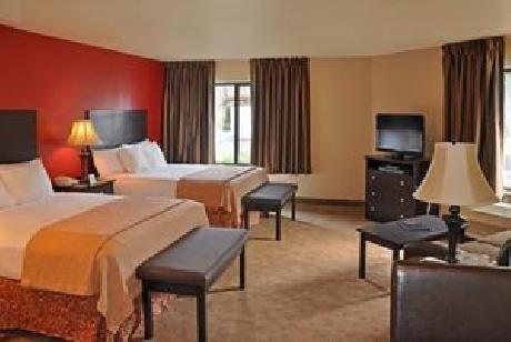 Oxford Suites Portland  Jantzen Beach