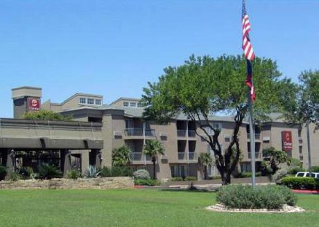 Clarion Inn & Suites Conference Center