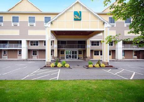 Quality Inn & Suites Evergreen Hotel