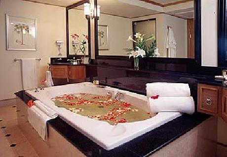 Marriott's Phuket Beach Club