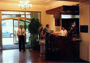 Cristal Hotel-manor-downtown