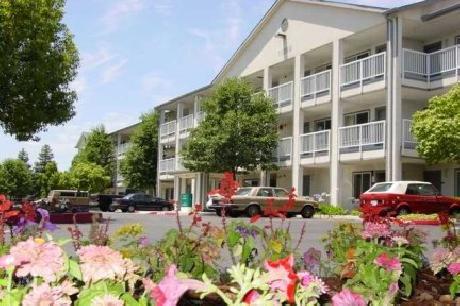 Crossland Sacramento