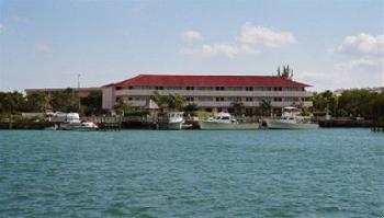 Flamingo Bay Hotel And Marina