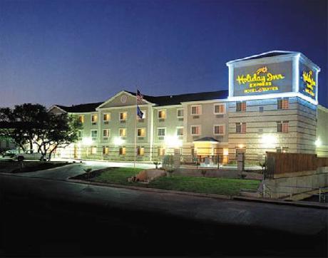 Holiday Inn Express Hotel & Suites SAN ANTONIO-AIRPORT NORTH