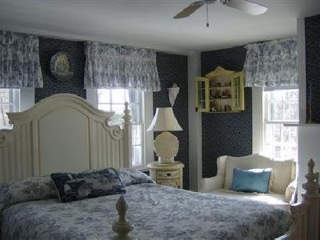 Holiday Guest House Bed & Brea