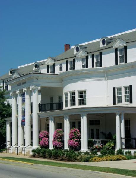 Boone Tavern Hotel