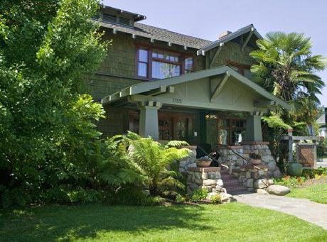 Blackbird Inn, A Four Sisters