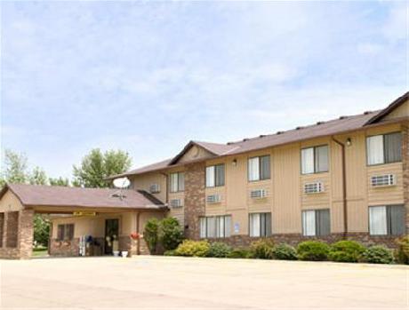 Super 8 Motel - Oelwein