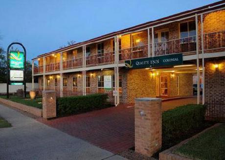Quality Inn Colonial