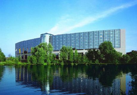 Maritim Airport Hotel