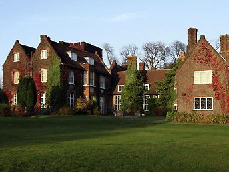 Mercure Letchworth Hall Hotel