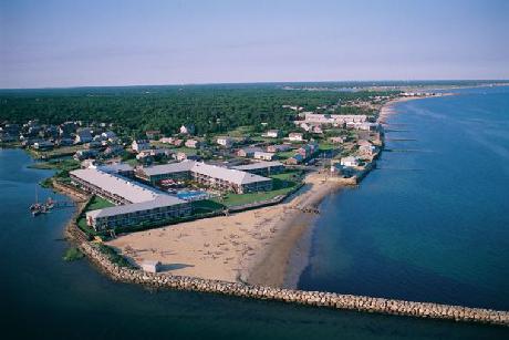 Red Jacket Beach Resort