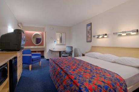Greensboro Airport Red Roof Inn
