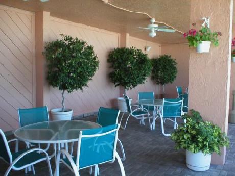 Island Inn Beach Resort