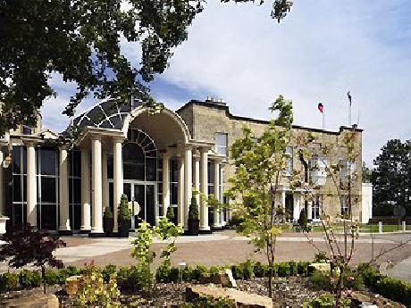 Mercure York Fairfield Manor Hotel